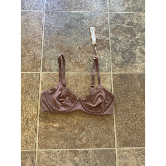 Skims Fits Everybody Unlined Demi Bra Size 34A